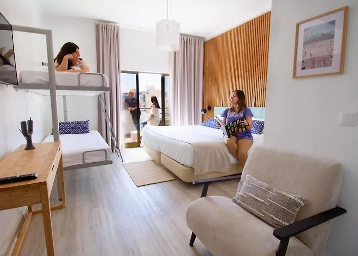 Hotel Wot Costa da Caparica