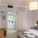 Wot Hotel 2*