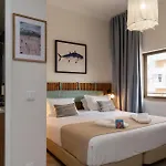 Hotel Wot 2*