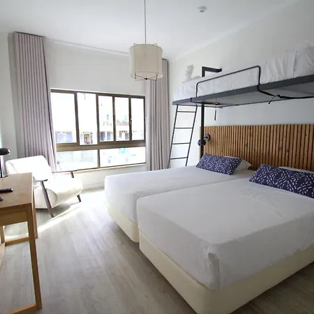 Hotel Wot Costa de Caparica