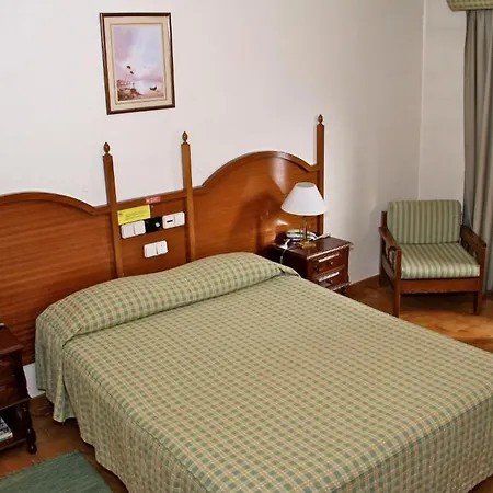 Wot Hotel 2*